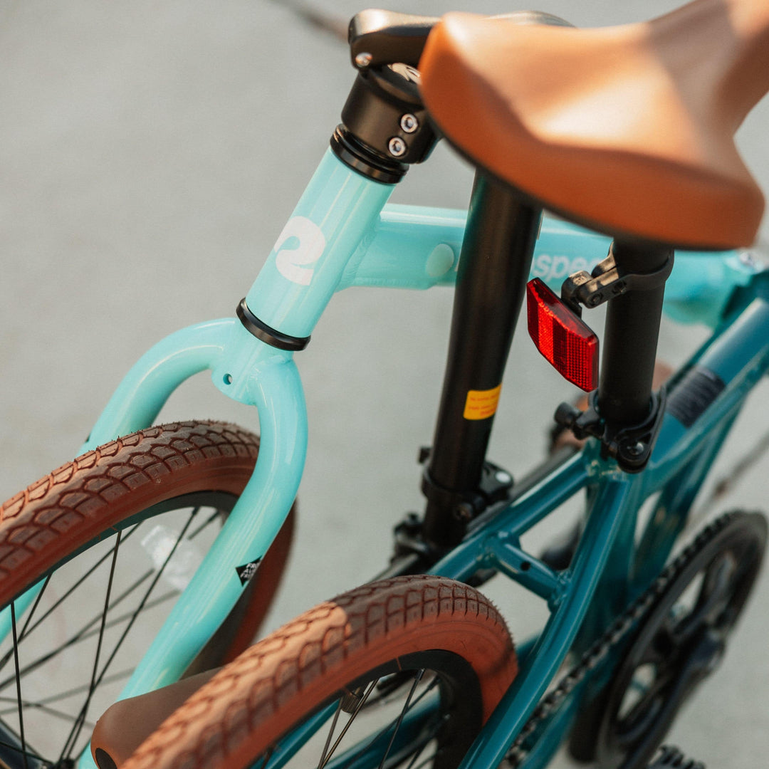 How to Choose a Folding Bike for Crowded Train Commutes