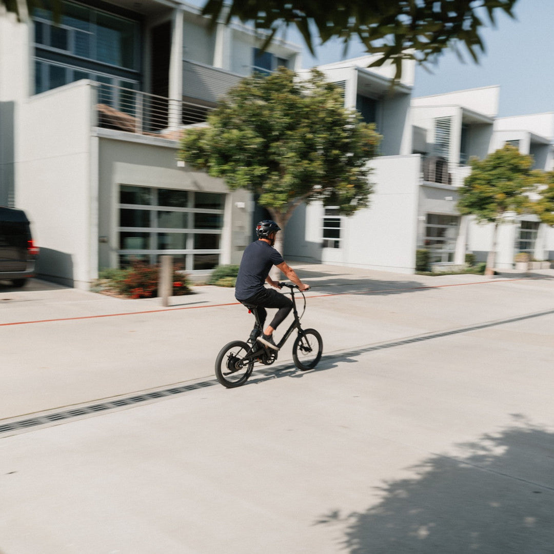 retrospec Judd Rev folding electric commuter bike shown in full — a compact, city-ready e-bike built for everyday commuting.