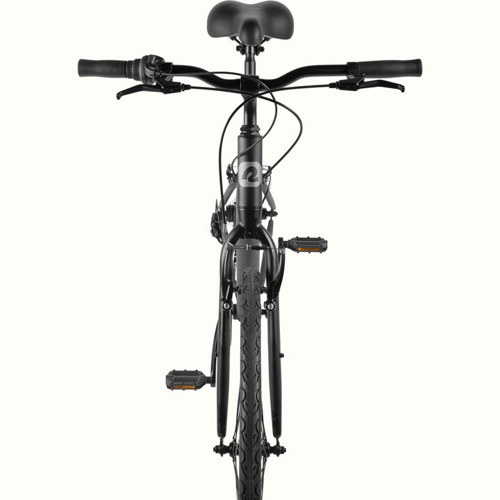 retrospec Barron commuter bike men will find upright and comfortable, in matte black with wide tires and disc-style brakes.